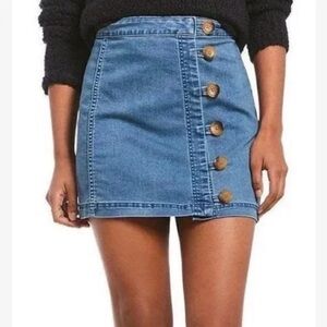 Free People Little Daisies Medium Wash Denim Button Front Mini Skirt | Size 0